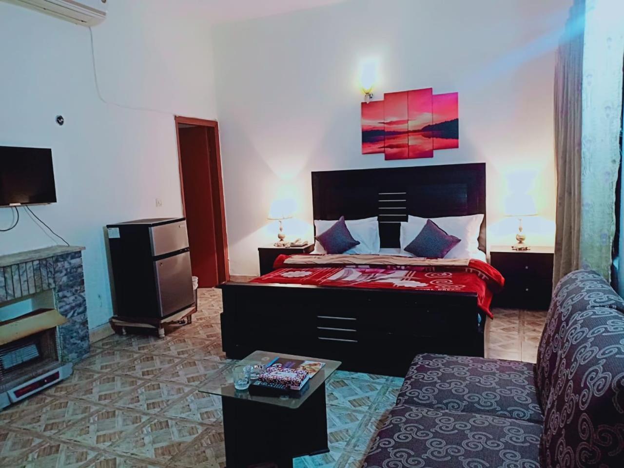 Pyramid International Guest House Islamabad Exterior foto